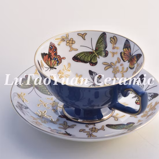 Hot Selling Alphabet Ceramic Mug Set with Lid Spoon Drinking Cup Couples Household Tea Cup
